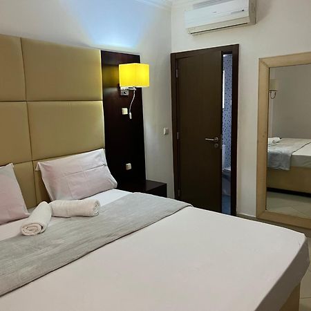 Guest House La Plaza Luanda Exterior foto