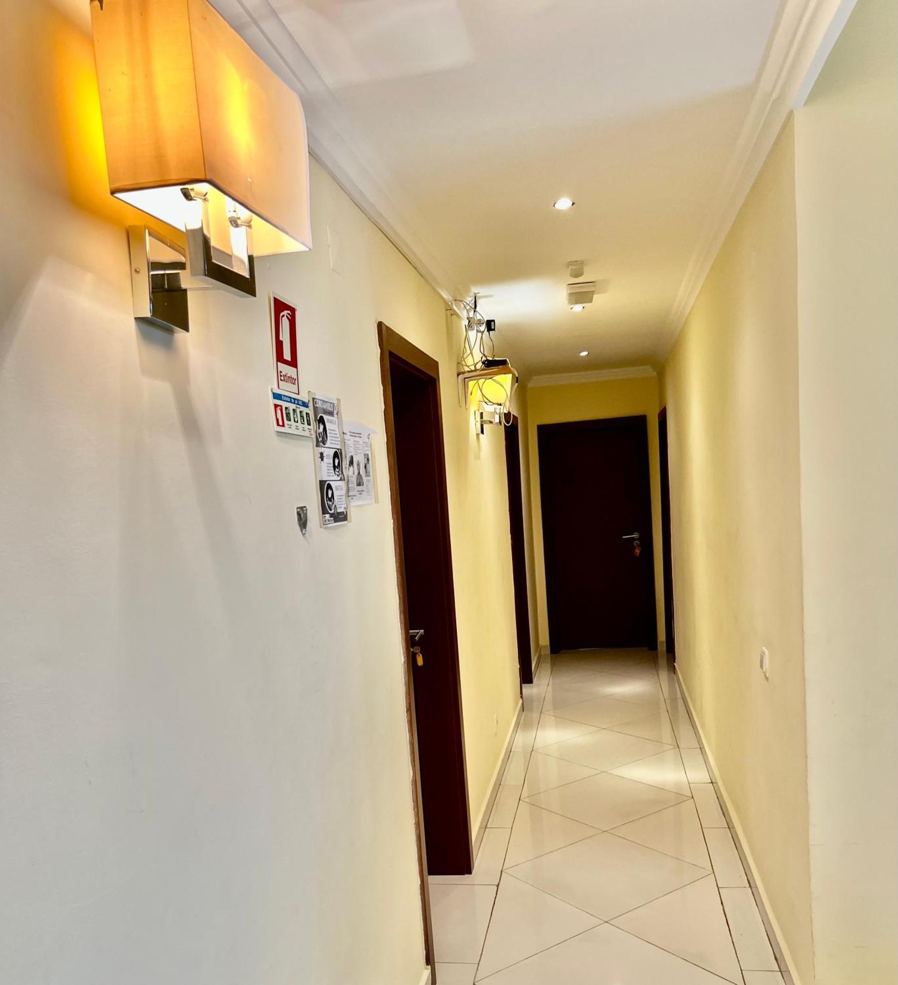 Guest House La Plaza Luanda Exterior foto